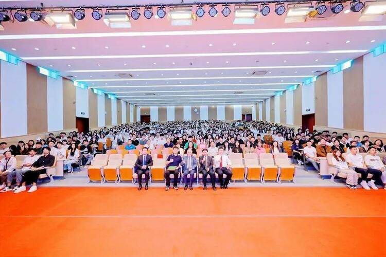 燕京理工学院世界青年领导力论坛打开学生国际视野 燕京理工学院世界青年领导力论坛打开学生国际视野