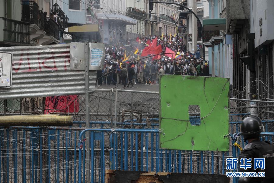 [新华网]厄瓜多尔抗议活动持续 基多安全局势紧张(组图)