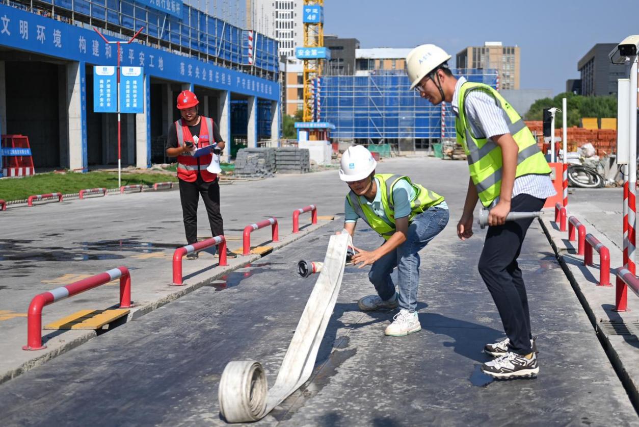 BOB半岛中建三局浙江有限公司建筑工地趣味运动会开赛