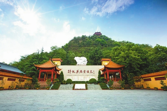 （焦点图，导航成都，移动端）朱军清明入川 中江祭英烈