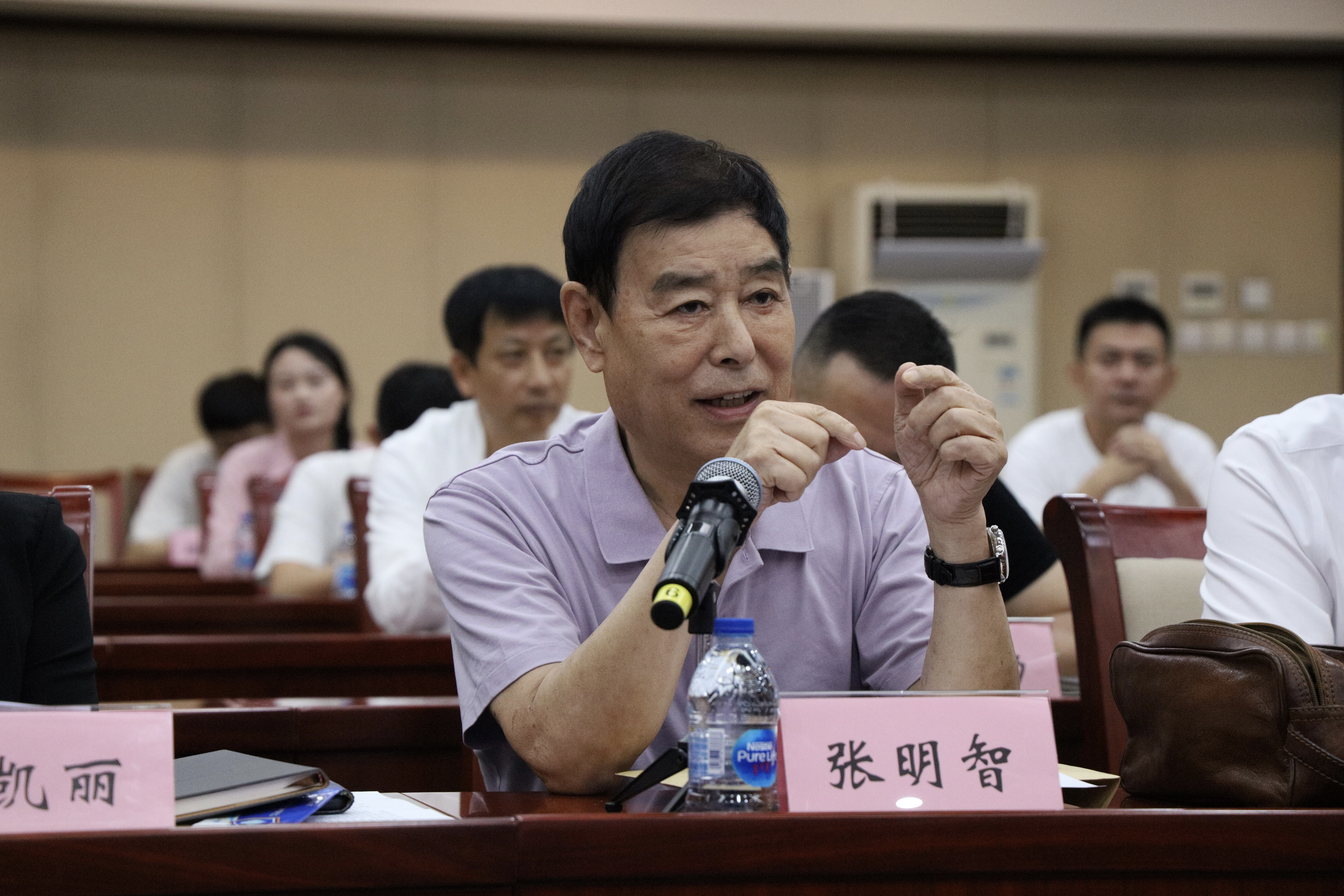 中广联合会职业道德建设座谈会上各委员会代表发言表态 中广联合会职业道德建设座谈会上各委员会代表发言表态_fororder_张明智