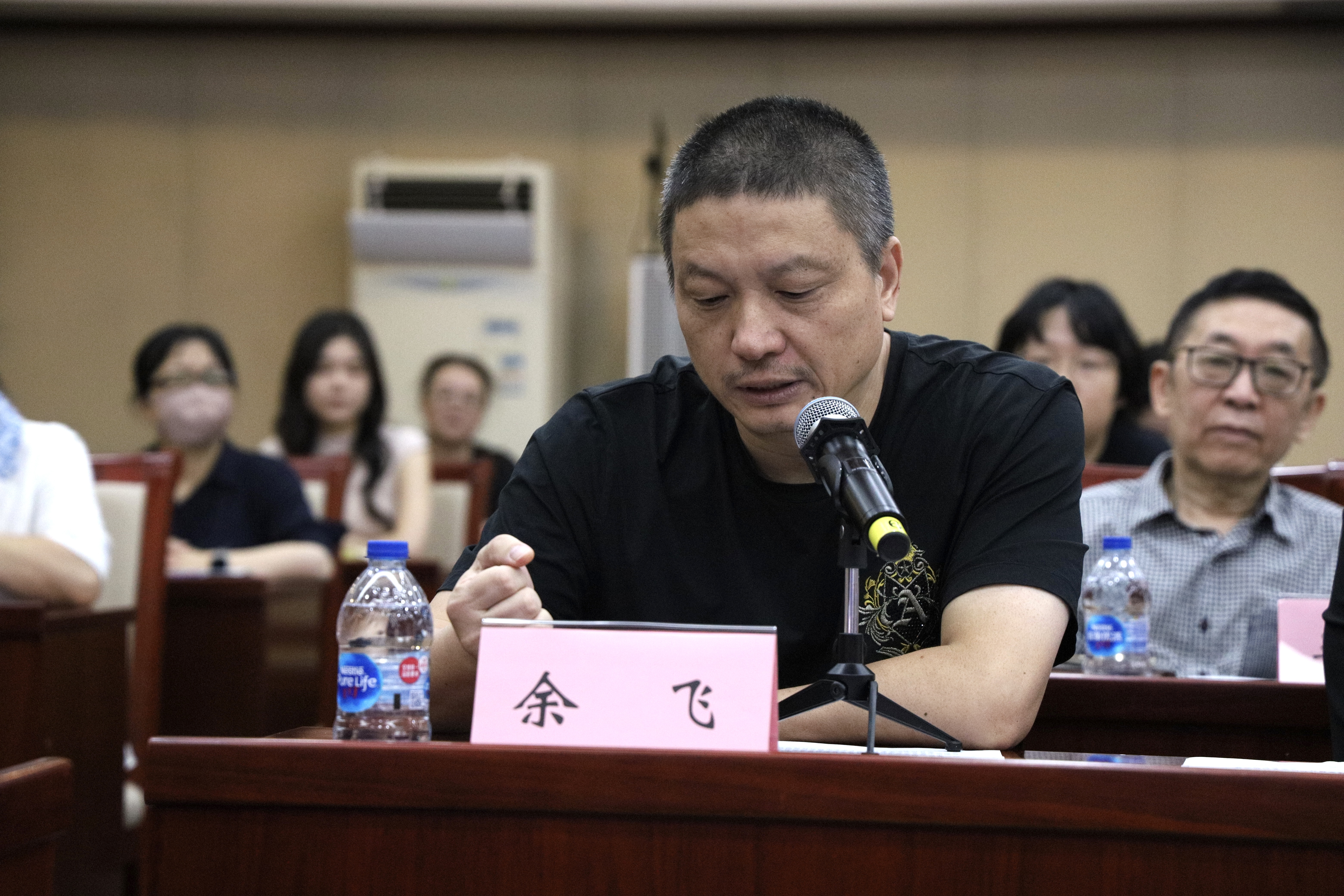 中广联合会职业道德建设座谈会上各委员会代表发言表态 中广联合会职业道德建设座谈会上各委员会代表发言表态_fororder_余飞