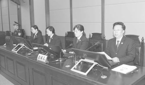 集中在中秋春节等节日受贿 山东一校领导被公诉