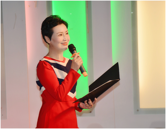 (供稿 公益列表 三吴大地南京 移动版)南京市建邺区兆园社区给独居老人庆祝重阳节