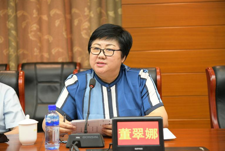 一场群英会,九位文艺大咖,为了这个话题共聚烟台!