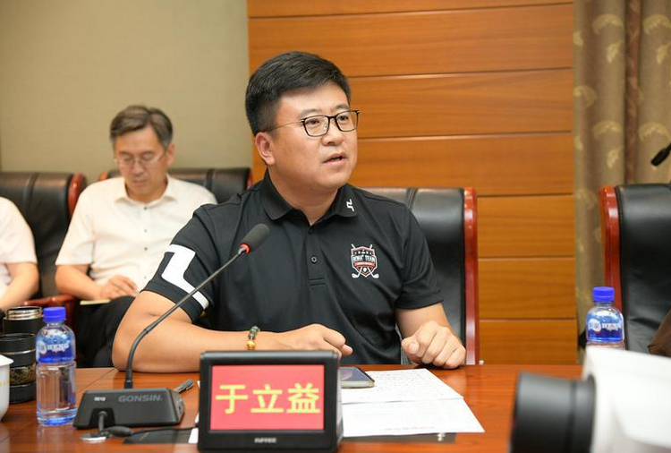 一场群英会,九位文艺大咖,为了这个话题共聚烟台!