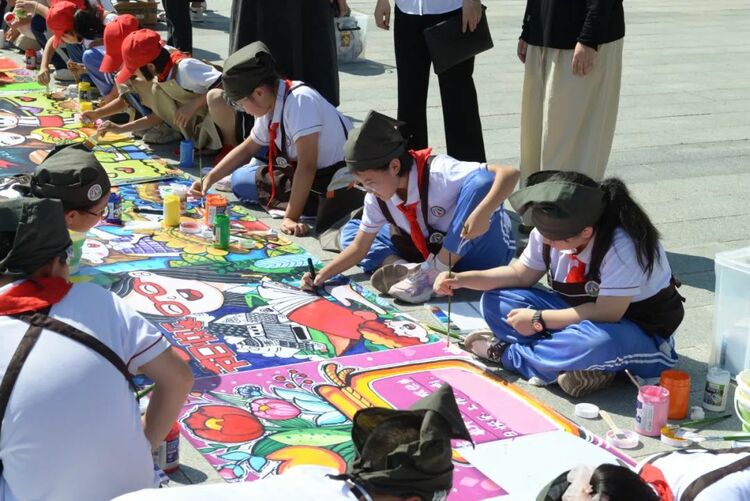 汽开区召开庆祝第39个教师节大会