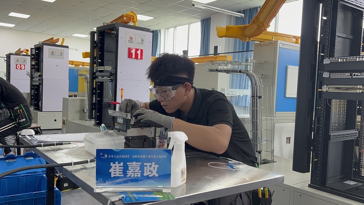 扬一技之长 绽青春光彩——听6位“能手”谈成长故事