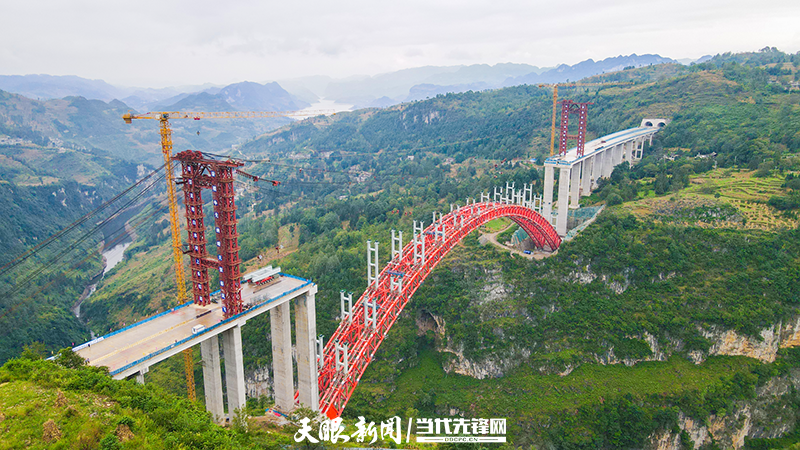 看“建”贵州桥|白水河大桥:峡谷飞彩虹