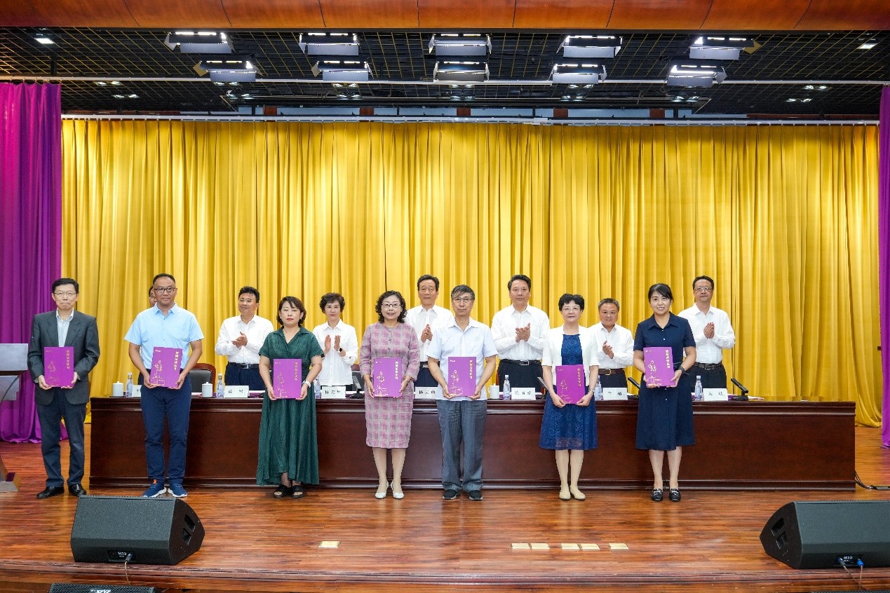 【躬耕教坛 强国有我】南开大学举行2022-2023学年度教师节表彰会 【躬耕教坛 强国有我】南开大学举行2022-2023学年度教师节表彰会_fororder_图片2