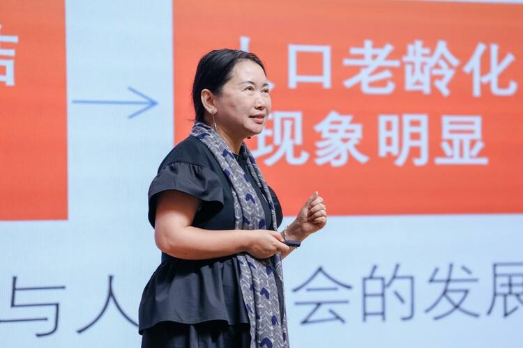 云南白药携手谢尔盖·扬开启“年龄革命”深度对话 云南白药携手谢尔盖·扬开启“年龄革命”深度对话_fororder_wps_doc_3