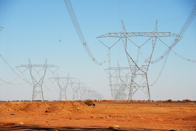 翻阅哈电国际40年创业发展史册：为全球30余个国家和地区“发电”_fororder_打通苏丹电网运行“大动脉”的麦罗维输变电工程.JPG