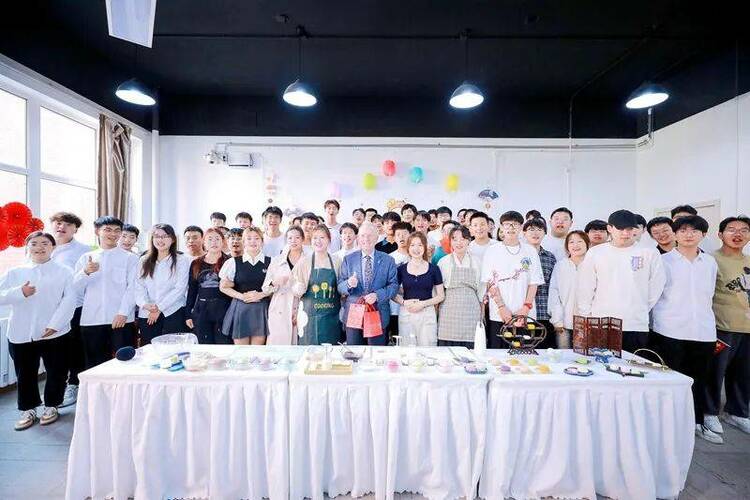 燕京理工学院世界青年领导力论坛打开学生国际视野 燕京理工学院世界青年领导力论坛打开学生国际视野