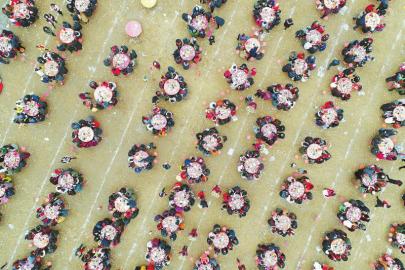 （焦点图，导航成都，移动端）首个“坝坝宴”互联网平台在川悄然运营逾一年