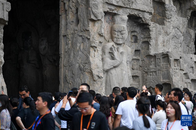 河南：龙门石窟暑期接待游客达130万人次