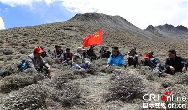 图片默认标题_fororder_将支部建在虫草山上