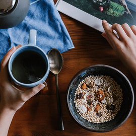 ລາຍ​ການ am 180404