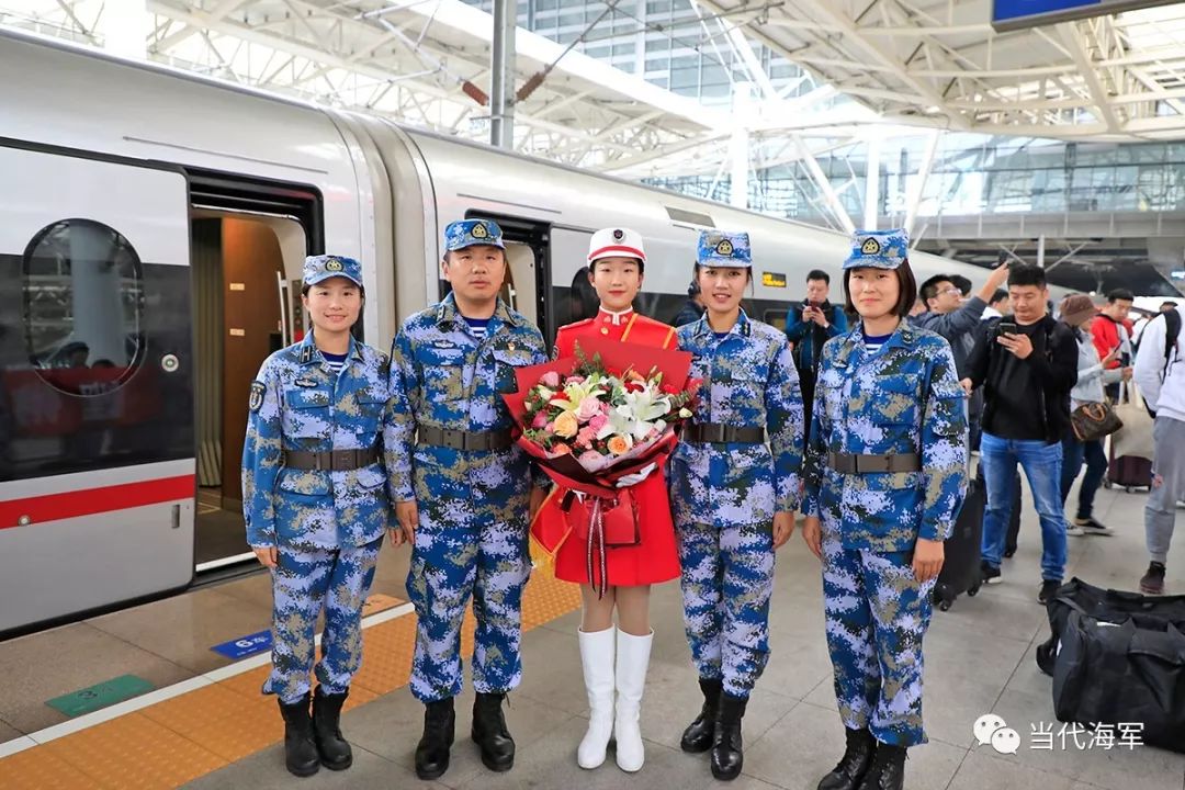 中国青年网：三名女大学生入伍火箭军！@东风快递 坐不住了 | 可