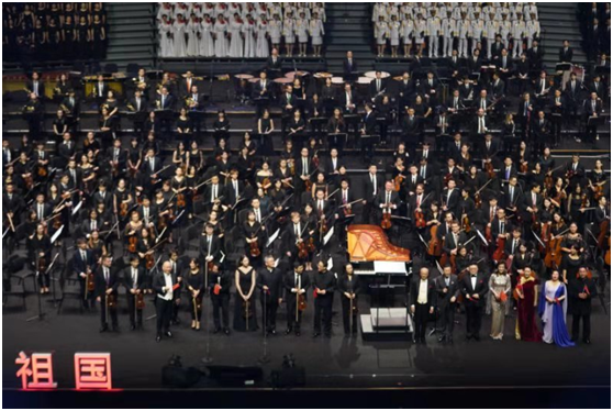 （供稿 文体列表 三吴大地苏州 移动版）苏州举行“我和我的祖国——千人交响音乐会”活动