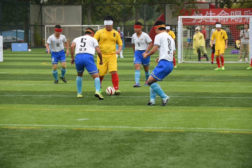 “三菱友谊杯” 第五届残疾人民间足球争霸赛总决赛开赛