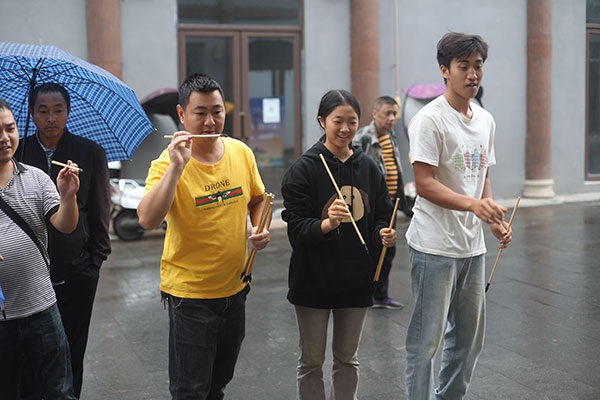宜宾:跟着秋晚玩转长宁 双节同庆解锁古风新地标