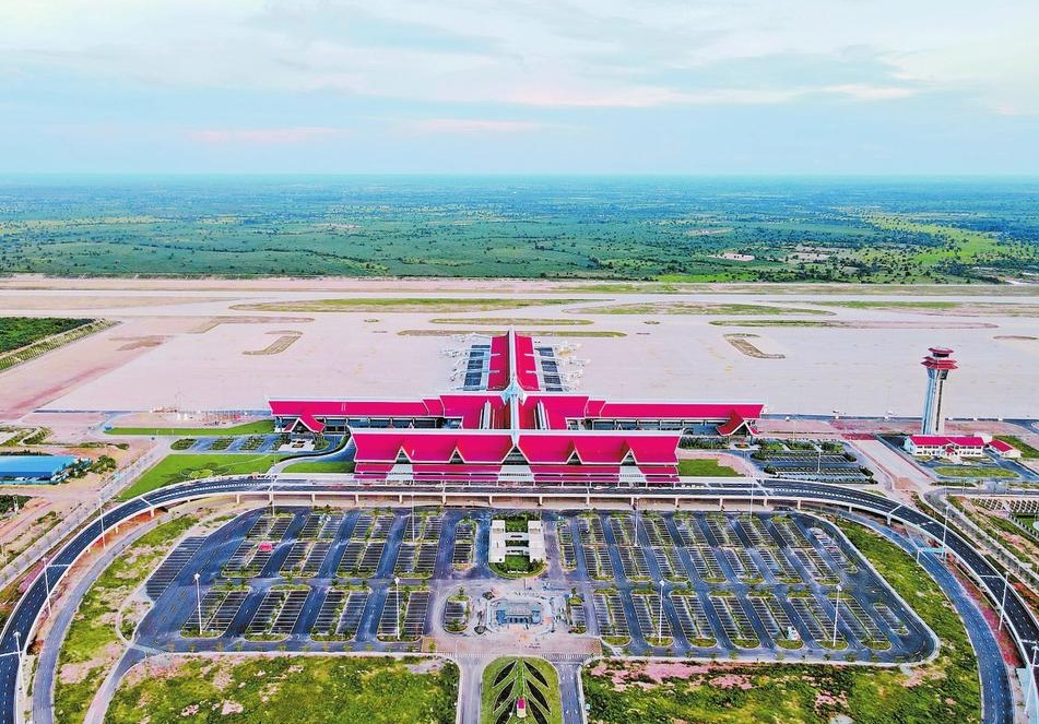 云南企业投资建设运营的首个海外国际机场试飞成功_fororder_d6