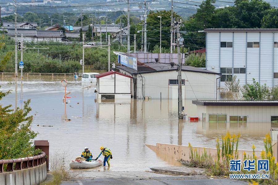 #新华网#“海贝思”过境导致日本多处河流泛滥
