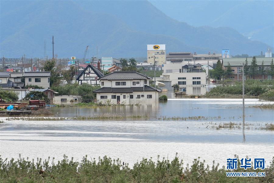 #新华网#“海贝思”过境导致日本多处河流泛滥