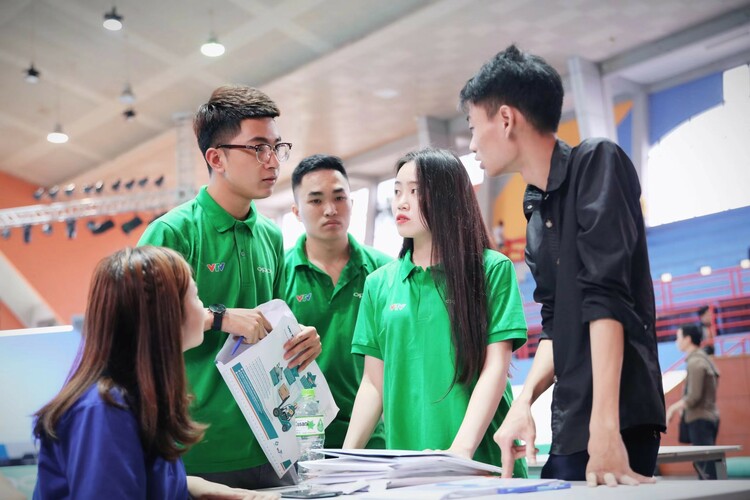 留学中国·新生报到 | 越南籍留学生阮长江:在美丽的校园成就更好的自己