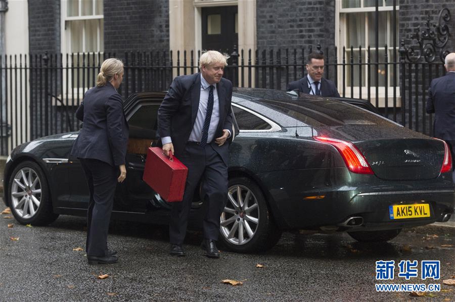 新华网：英国新一届议会就女王演讲进行辩论