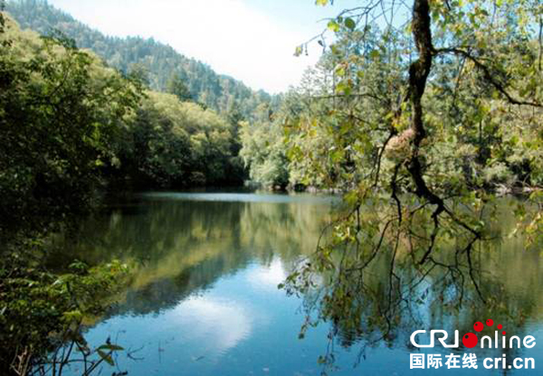 图片默认标题_fororder_甲勿池风光