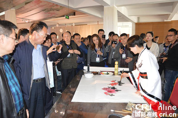 图片默认标题_fororder_现场-作画