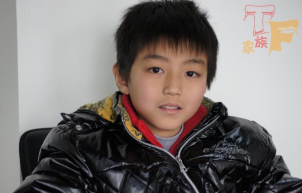 王俊凯17岁生日会 TFboys王俊凯海量童年照