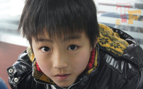 王俊凯17岁生日会 TFboys王俊凯海量童年照