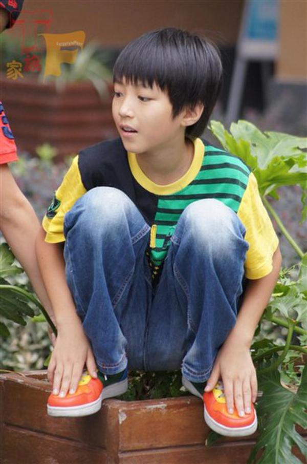 王俊凯17岁生日会 TFboys王俊凯海量童年照