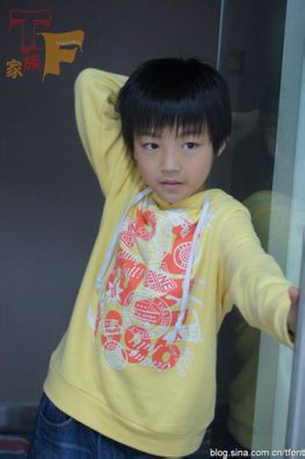 王俊凯17岁生日会 TFboys王俊凯海量童年照