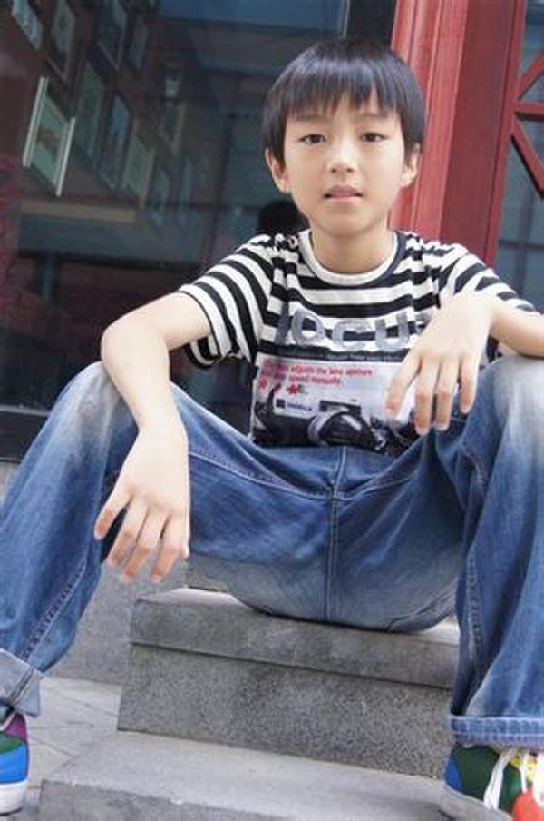 王俊凯17岁生日会 TFboys王俊凯海量童年照