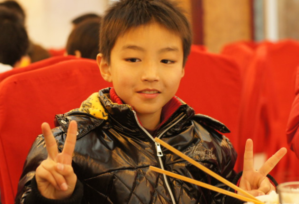 王俊凯17岁生日会 TFboys王俊凯海量童年照