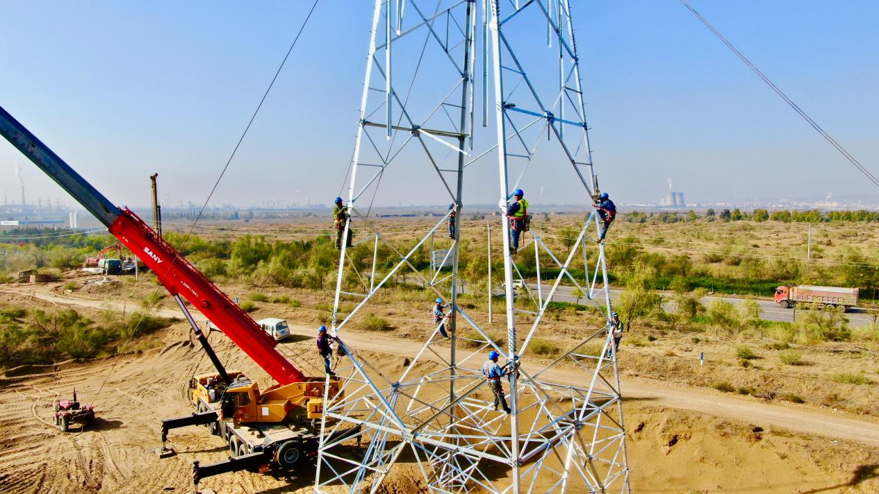 鄂托克前旗:以“绿电”制“绿氢” 光伏制氢项目加速推进_fororder_图片2