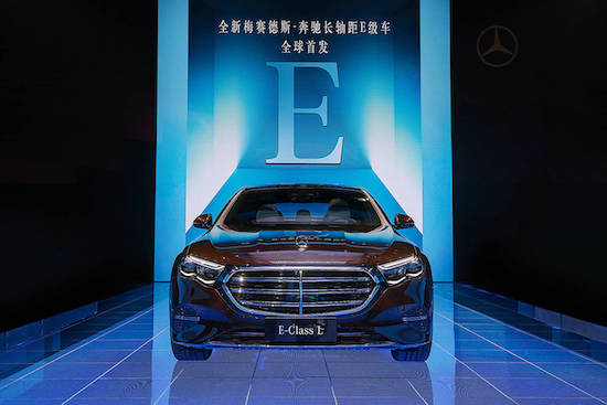 十余项后排专属增配 体验国产奔驰全新长轴距E级_fororder_image003