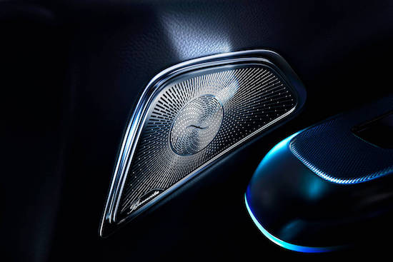 十余项后排专属增配 体验国产奔驰全新长轴距E级_fororder_image014