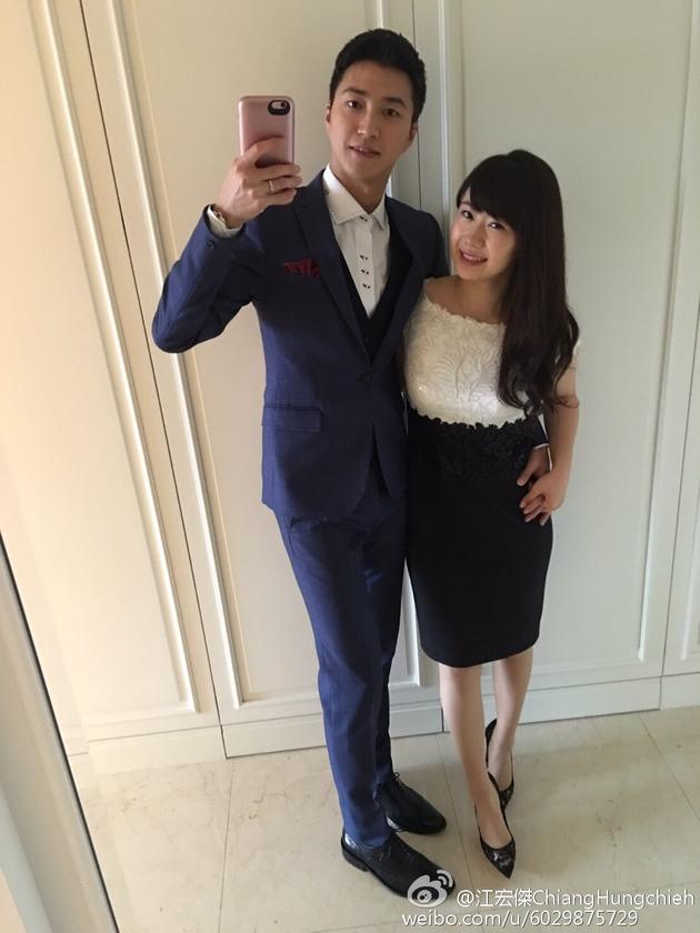 福原爱变网瘾少妇 晒夫妻照高调秀恩爱(组图)