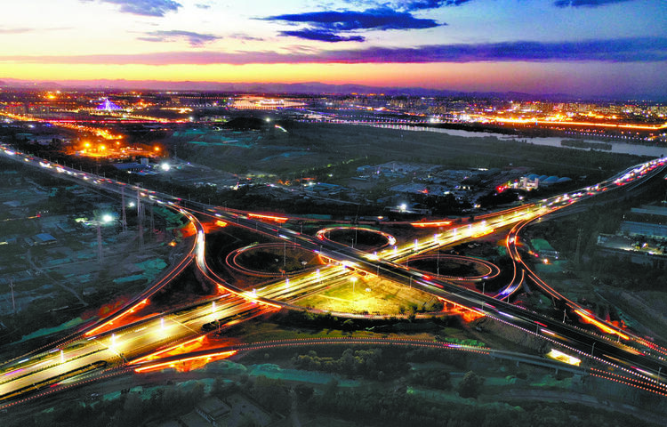 河北石家庄:复兴大街夜景成为市民的“心头好”_fororder_微信图片_20231023094438