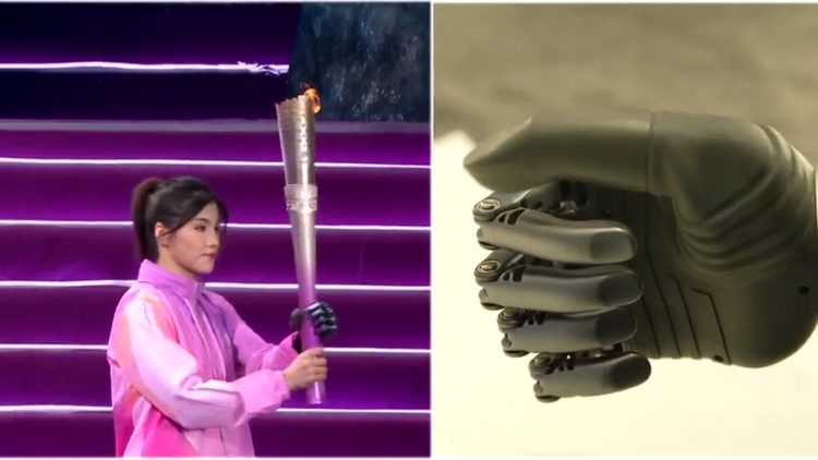 亮相开幕式参与点火 智能仿生手有何超能力?