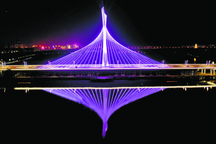 河北石家庄:复兴大街夜景成为市民的“心头好”_fororder_微信图片_20231023094444