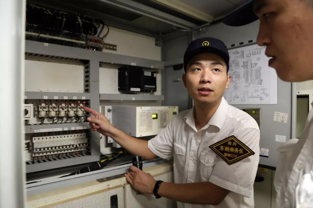 新时代·铁路榜样丨颜其:奋斗是青春最亮丽的底色