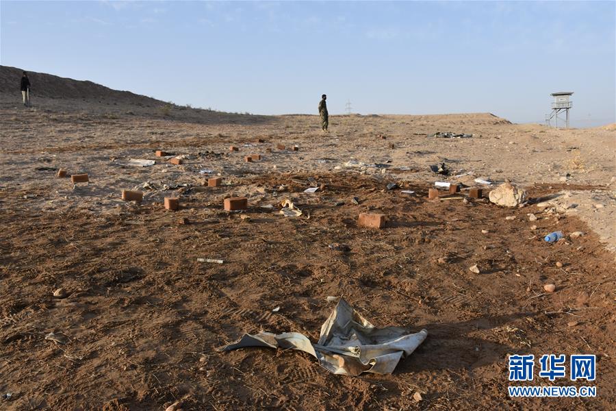 新华网：阿富汗一军用直升机坠毁致7人死亡(组图)