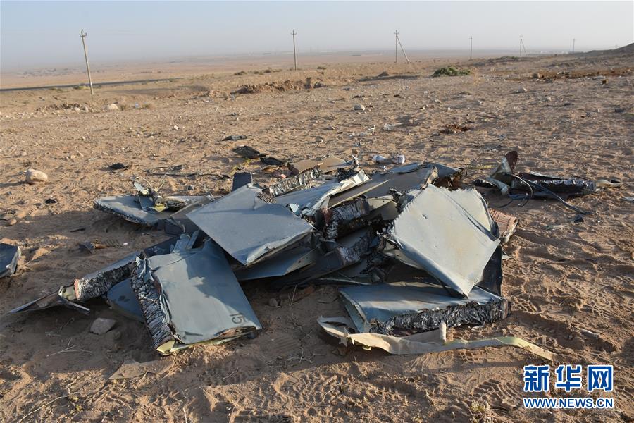 新华网：阿富汗一军用直升机坠毁致7人死亡(组图)