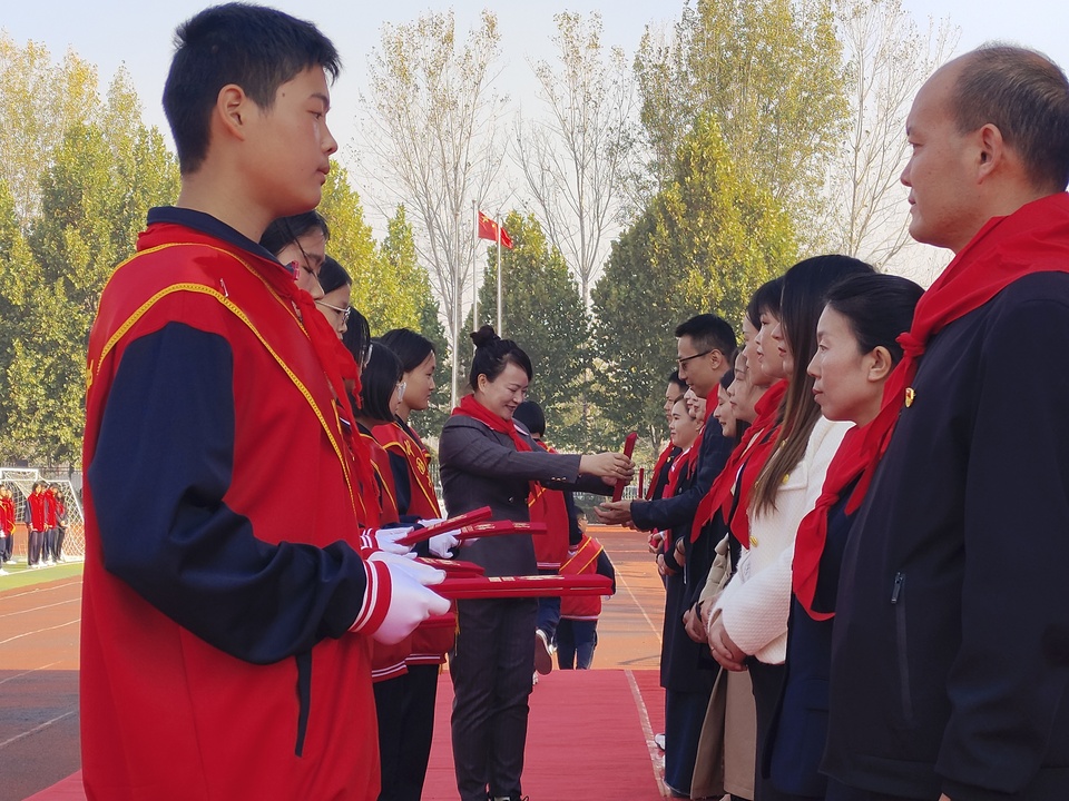 新乡长垣市举行2023年初级中学示范性建队仪式