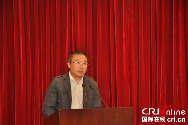 图片默认标题_fororder_眉山市民政局党组书记、局长--万俊才作安排部署。摄影--张清锐